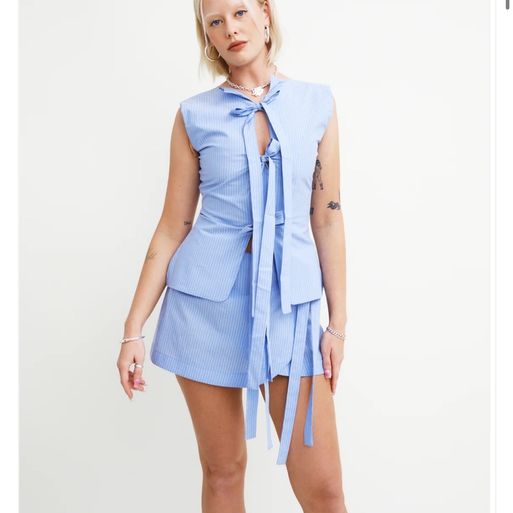 Bowtie Vest Blue Pin